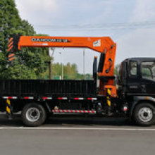 湖北神百專用汽車 卓越品質，專業打造高效安全油罐車